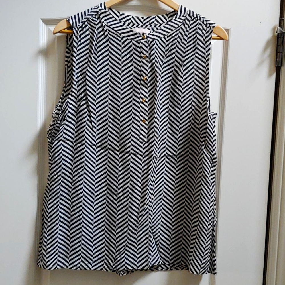 Silk Banana Republic sleeveless shell
